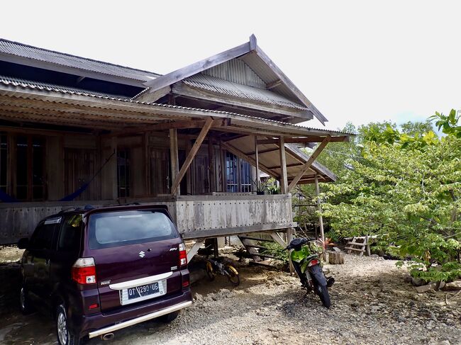 今日の宿Areef Homestayは留守の様でした。