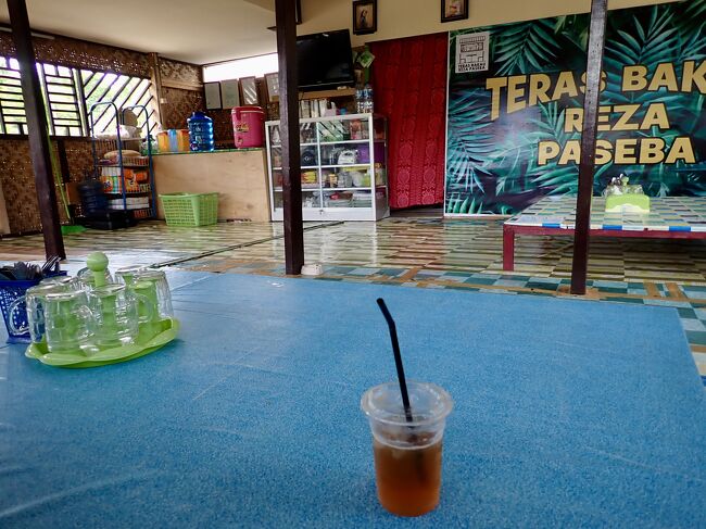 アイスティーとコーヒー、