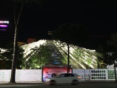 Pyramid of Tirana
只今絶賛改修中のため、休館中＆立入禁止でした。