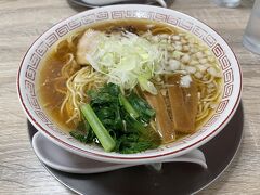 19:30 麺屋うめ助で夕食を食べて帰宅しました。
よく考えたら、昼も麺、夜も麺、前日の昼も麺でした(笑)