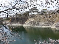 　ということで、大阪城のレトロ建築は今年３月と６月撮影したものです。３月は丁度桜が満開でした。