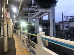 4時45分東十条駅発の京浜東北線南行に乗車。