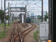 続いて相武台下駅で列車交換

この１つ手前の下溝駅も単式ホームの駅なので列車交換ができない