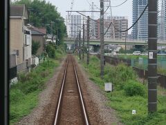 高いビルが見えてきたら間もなく