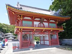 2番札所　極楽寺（ごくらくじ）

霊山寺からは一本道ですぐ着きます。