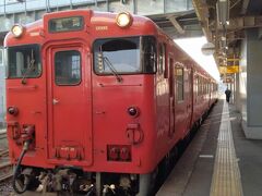 ●JR/高岡駅

JR/越中山田駅からJR/高岡駅へ戻って来ました。
砺波平野を眺めながら、砺波の天然水を飲みながら、砺波を満喫しました（笑）。