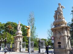 フランサ駅近くには、バルセロナ動物園、シウタデリャ公園があります。
緑が多く、落ち着ける場所です。

