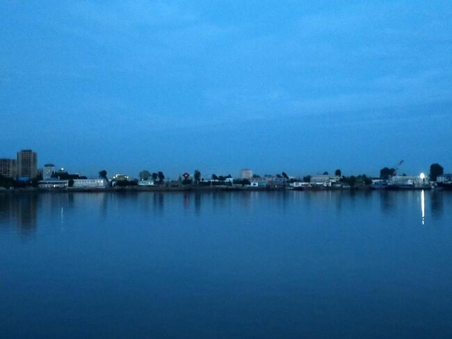 真っ暗だ・・・