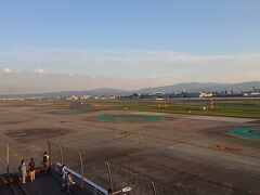 仕事終わらせて福岡空港へ
20時発那覇行きに乗りました