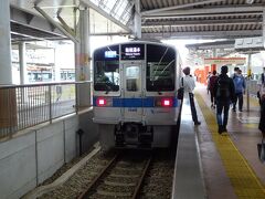 小田原駅で登山電車に乗り換え。
湯本までこれに乗って、湯元から本格的登山電車に乗り換えとなる。