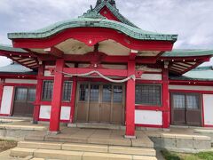 到着
箱根元宮です。
箱根神社の奥宮
仕事運、恋愛運、心願成就のパワースポット
お賽銭箱みつからず。
