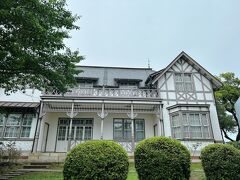 旧中埜家住宅。重要文化財の素敵な建物。こちらも通常は非公開なので外観のみ。年に数回、公開日があるそうなのでちゃんと調べて中に入ってみたいです。