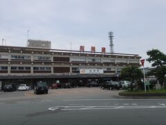 松阪駅に到着。
ここもJRとの混合駅でした。
駅前の観光案内所で散策マップを貰い、近道を教えてもらったのは