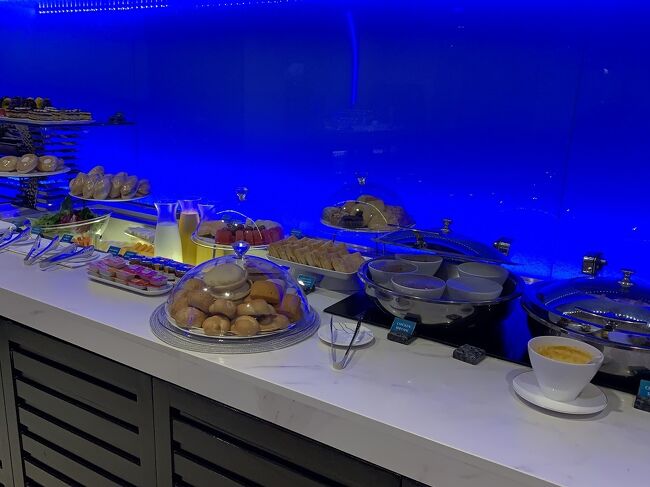 ホットミーミールは少ないけれど<br />真夜中ですから・・・十分です。