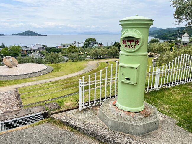 この郵便ポスト、4トラで何度か目にしたポスト、<br />ここにあったんだ！幸せが届くオリーブ色のポスト。<br />現役のポストです。