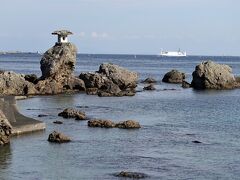 和歌の浦遊歩道
ミシュラングリーンガイドで2つ星を獲得した風光明媚な海沿いの遊歩道です。案内には下田海中水族館から鍋田海岸までの2.5ｋmと紹介されていますが、PHOは下田東急ホテルのすぐ前の鍋田海岸から歩き始めました