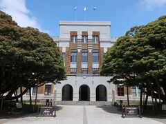 石川県政記念しいのき迎賓館にやって来ました。
大正時代に建てられた旧県庁舎の建物です。