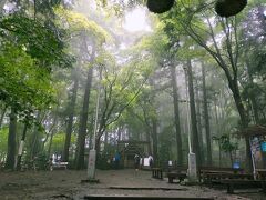 宝登山神社奥宮。
雨降っていたからかもしれませんが霧がかかっていてすごく神聖な場所でした。