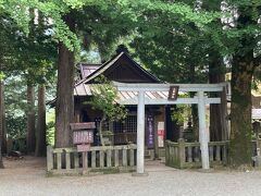 大平台駅国道沿い。
神社がある。