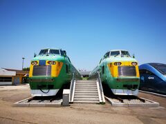 まずは大統領専用列車。
2001年まで現役で、1965年に日本で作られたらしい。