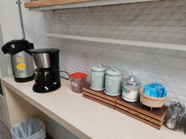 Baan Mai Kradan Hostel Chiang Rai<br />バーンマイクラダン　ホステル　チェンライ<br /><br />コーヒー、紅茶は24時間飲み放題
