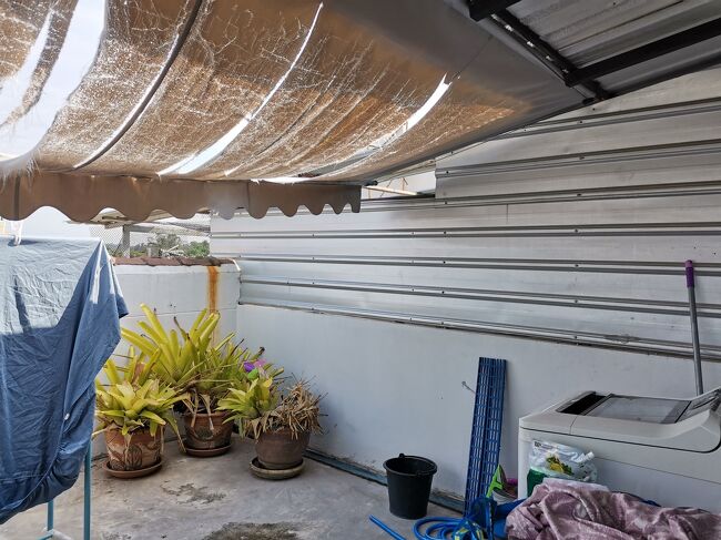 Stayin hostel Chiangrai <br />ステイイン　ホステル　チェンライ<br /><br />屋上には洗濯機と物干し場。<br />洗濯機は有料かもしれないので、<br />確認してください。