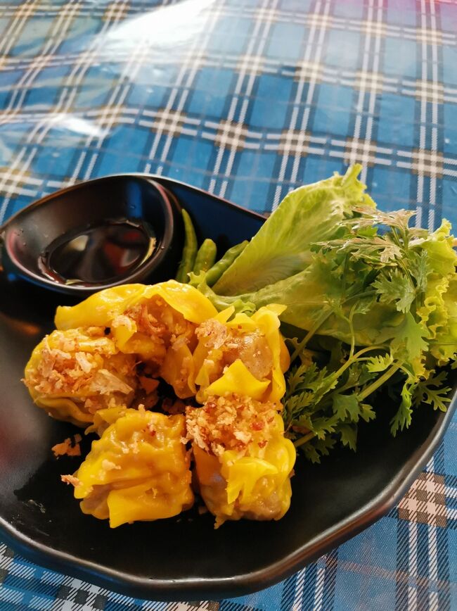 ラーンクンヤーイ　バイ　シェフケン チェンライ<br />raan khun yaay by Chef Keng Chiangrai <br /><br />カノムジーン　30B