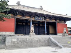 大同の名刹、華厳寺へ。同じ場所に上下2つの華厳寺が建てられているがそれぞれ独立した寺院。それぞれ遼、金代の中国における華厳宗の重要寺院の一つ。