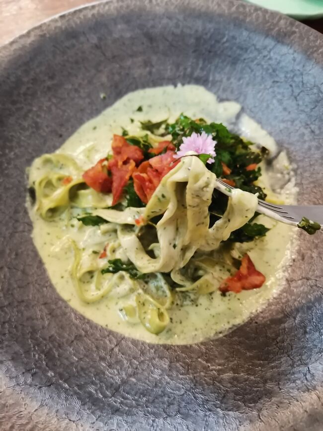 Kapow_29 chiangrai <br />ガパオ29 チェンライ<br /><br />まさかガパオ専門店で手打ちのフェットチーネ食べれると思わなかった。<br />それもかなりレベル高い。