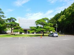 宮崎県総合博物館へ
宮崎神宮の北　駐車場を探して市内をウロウロ
だいぶ遠回りしました