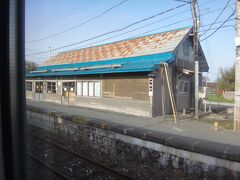 抜海駅。
昨日も通ったけど、すばらしい木造駅舎だ。