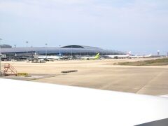 関空に初着陸。
これで、自分は日本国内の主要国際空港を全て制覇。満足じゃ。