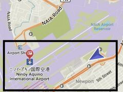 NAIAターミナル3 ゲート4

（空港全体がなんでこんなに広いのか？）