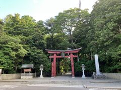 彌彦神社に到着。