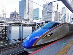 北陸新幹線かがやき503号　東京駅7時20分発金沢行に乗車します。　