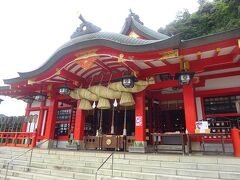 太皷谷稲成神社さんへ、こちらではお供えに
油揚げを購入しました。
御朱印をいただき