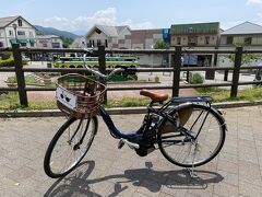 目的地のサンメドウズにはタクシーで行くつもりでしたが、駅前の観光案内所で自転車を発見。
3時間以上の滞在時間があるので、自転車で向かうことにしました。
料金は3時間で1700円。