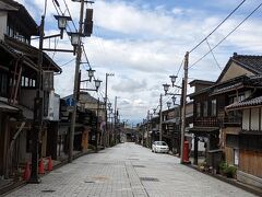 瑞泉寺門前町の町並み(八日町通り)