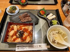 19:30　グルメ④伊達の牛タン本舗
☆仙台御膳

仙台駅中のエスパル地下の店舗にて夕飯。
1組待ちで入れたけど食べてる間に結構並んでた。
はらこ飯が食べたかったのでここで出会えて嬉しー！！

これで2日目終了

2日目グルメまとめ
①王将果樹園パフェ
②肉そば
③銀山温泉食べ歩きグルメ
④伊達の牛タン

2日目はあんまり食べりなかった(*_*)
東北旅行　完