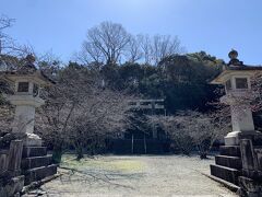 国を護って散っていった英霊に頭を下げに【高知縣護国神社】へ