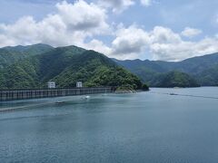 「奥多摩湖」