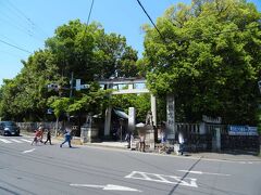 １２時４８分に秩父神社に着いたヨ。
西武秩父駅からだと１５分ほどだネ。