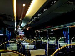 ローズライナーは広島と福山の都市間高速バスだ。トイレもついている。