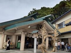 二見興玉神社に参拝

夫婦岩の沖合にある猿田彦大神ゆかりの
興玉神石を祀っているそうです！