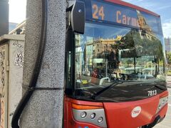 2023/6/10
今日も良い天気
徒歩で１０分カタルーニャ広場へ
ここから市バスでグエル公園近くまで乗り換えなしで行けるバスが出ています。
8:25出発です。
バルセロナの街を車窓から観光って感じ♪