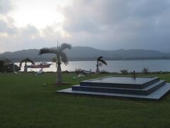 翌10月25日午前6時半。
西表島北部の上原港からのフェリーは北風で欠航