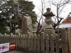 11：11　姫路城の天守閣と西の丸一回りして、城内にある姫路神社にお参りします。