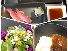 出発の日は用事があり朝食、昼食共にまともに食べていないので、こちらで品なく食べてしまいました(⌒-⌒; )

カレーの小はオットとシェア。
これから野菜不足になりそうなのでサラダもね。
今日のマグロが絶品。
スタッフさんが言うには、「本マグロが入っています。本マグロは半年に一度くらいしか入荷しないんですよ。」とのこと。
めちゃくちゃ美味しい♪
シャンパンと共に何度もお代わりしちゃいました。
