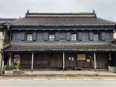 山町筋にある土蔵造りの家を代表する家として重要文化財に指定されている菅野家住宅。