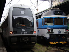 主に近距離列車の発着地となっているプラハマサリク駅にも訪問。この後は土休日のトラム撮影に望みたいところですが、ヒースローへの出発地をウィーンにしてしまった為、昨日と同じ格安バスでブルノへと向かいます。